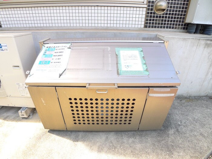 物件外観写真4　(建物設備)