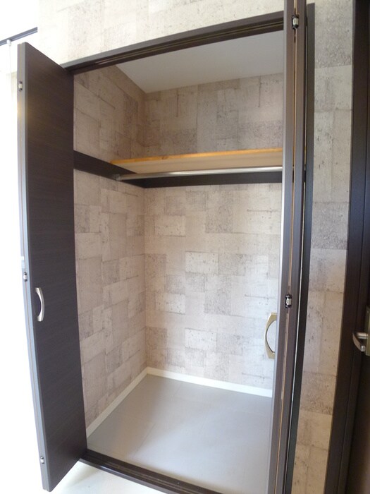 物件内観写真10　(収納)