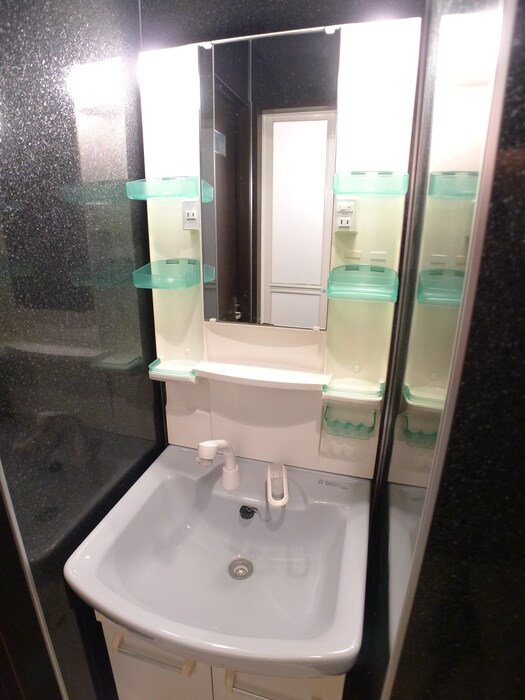 物件内観写真12　(洗面)