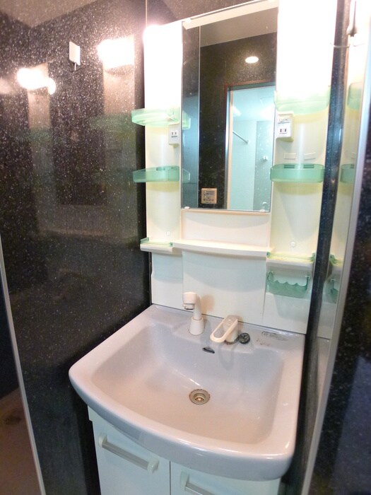 物件内観写真12　(洗面)