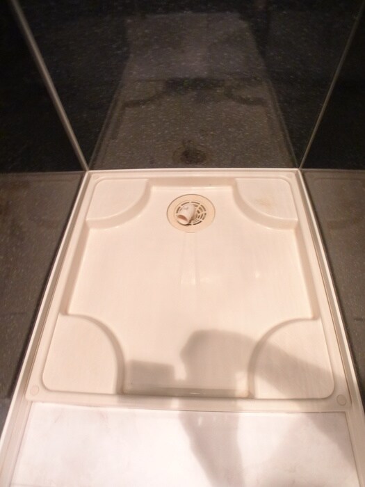 物件内観写真14　(洗濯機置場)