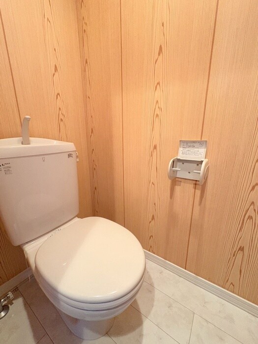 物件内観写真14　(トイレ)