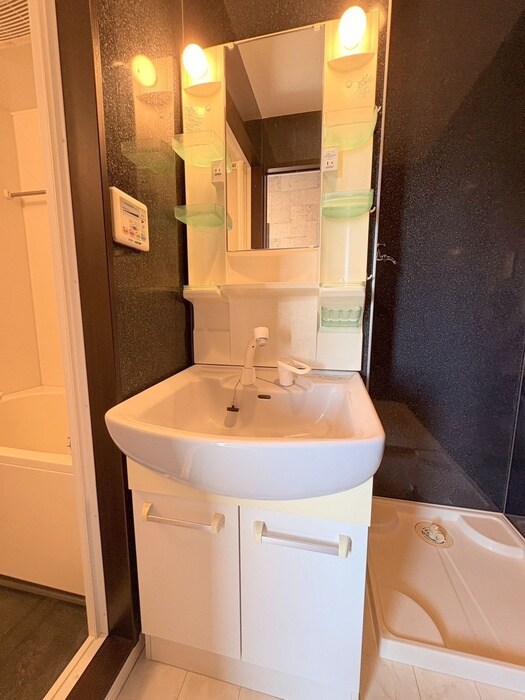 物件内観写真15　(洗面)