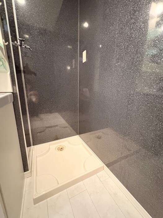 物件内観写真16　(洗濯機置場)