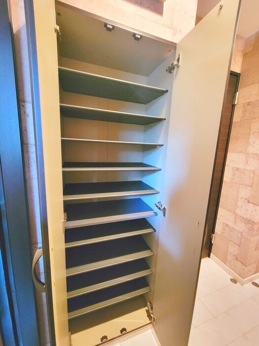 物件内観写真19　(靴箱)