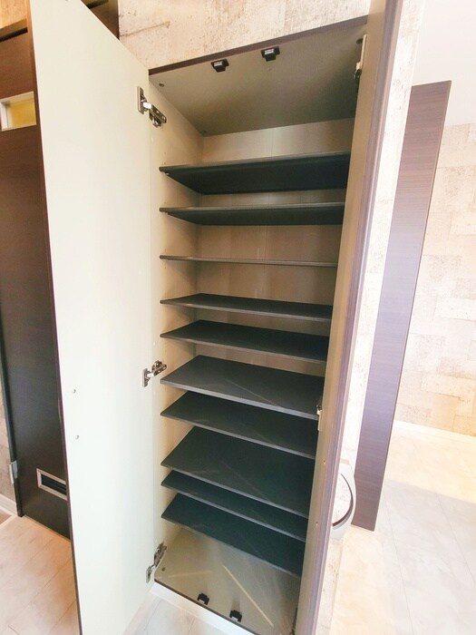 物件内観写真19　(靴箱)