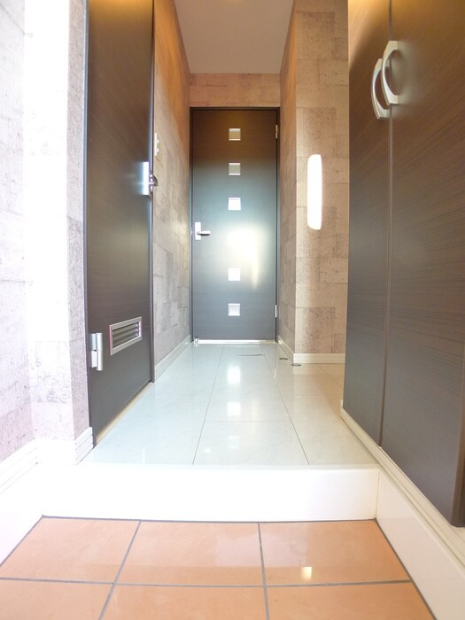 物件内観写真20　(玄関)