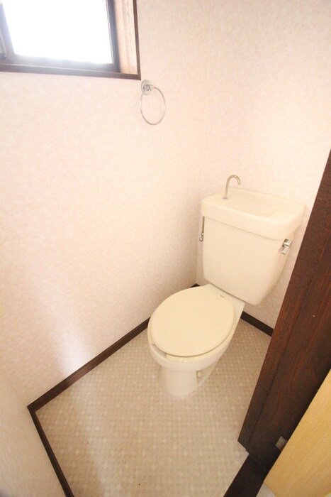 物件内観写真10　(トイレ)