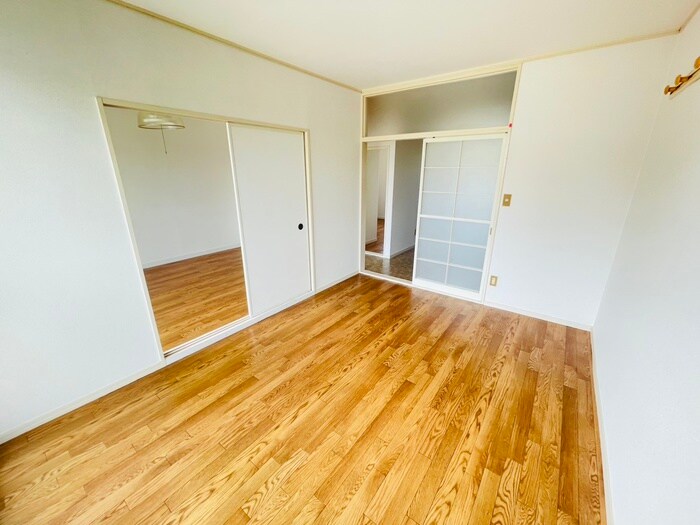 物件内観写真10　(居室)