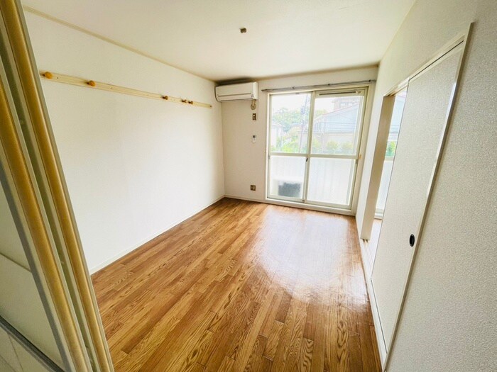 物件内観写真11　(居室)