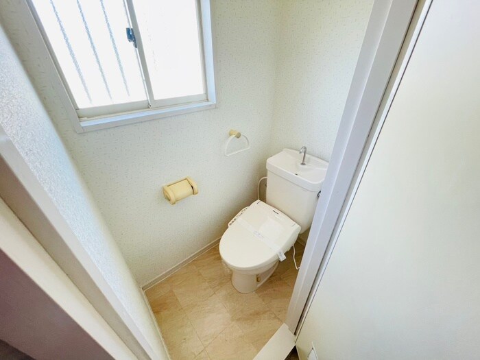 物件内観写真16　(トイレ)