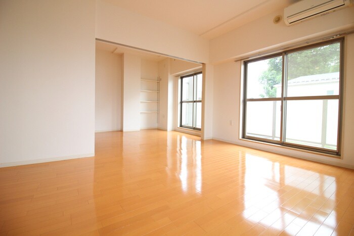 物件内観写真9　(居室)