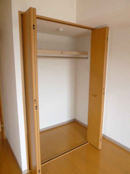 物件内観写真16　(収納)