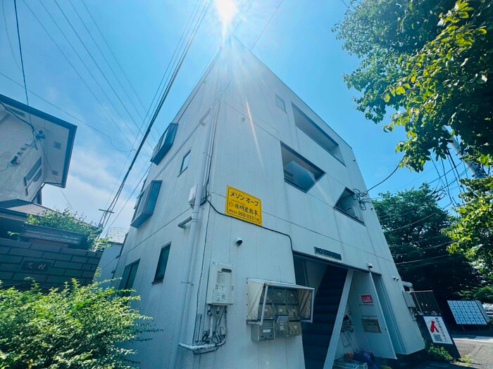 メゾンオーブの物件外観写真