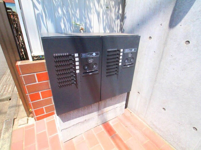 物件外観写真4　(建物設備)