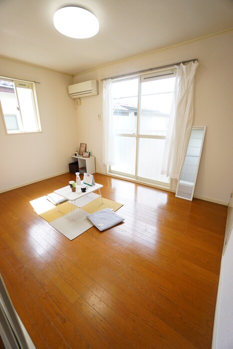 物件内観写真9　(居室)