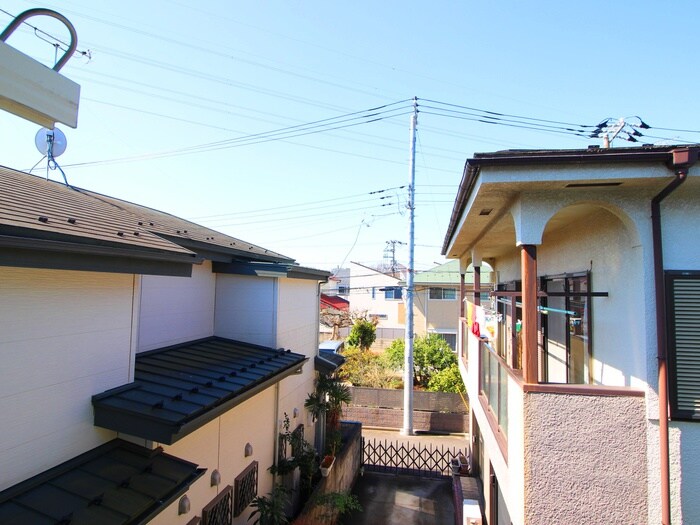 物件内観写真14　(室内からの展望)