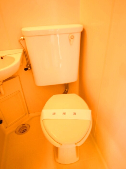 物件内観写真16　(トイレ)