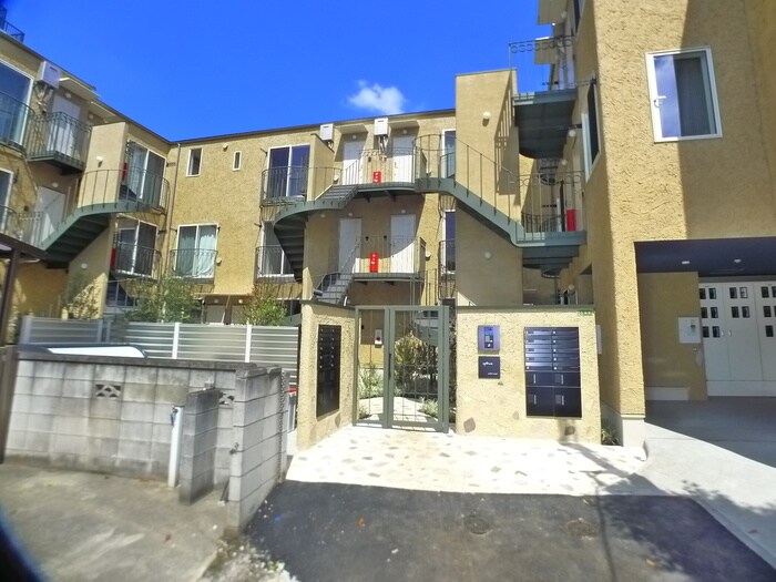 物件外観写真5　(外観写真)