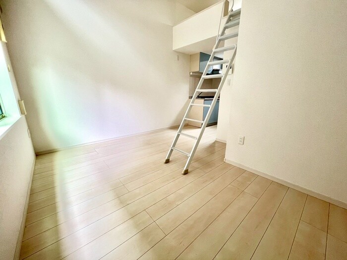 物件内観写真8　(居室)