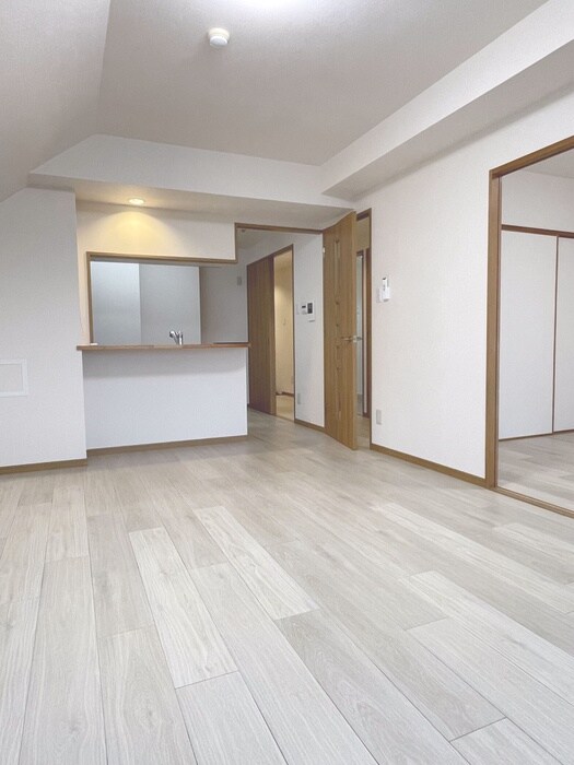 物件内観写真8　(居室)