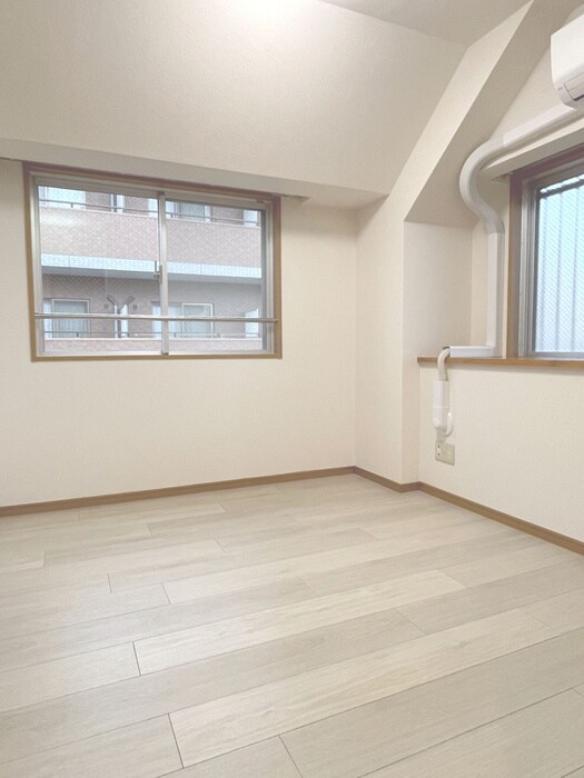 物件内観写真10　(居室)