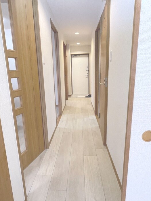 物件内観写真19　(廊下)