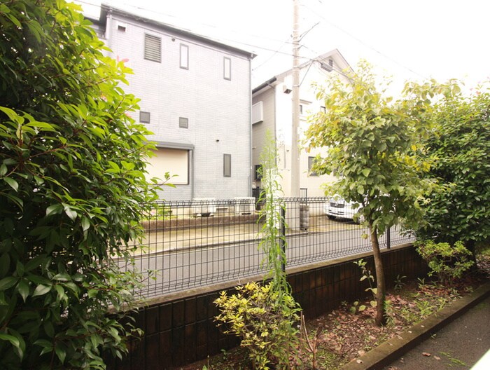 物件内観写真19　(室内からの展望)