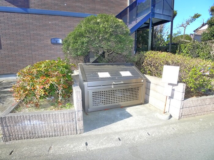 物件外観写真6　(建物設備)