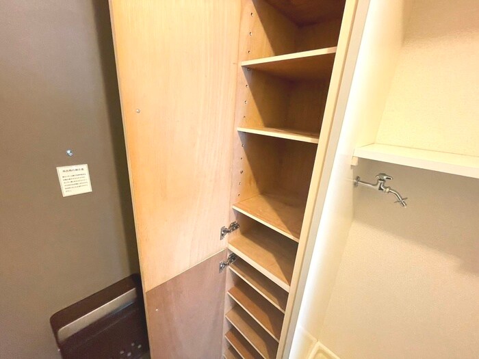 物件内観写真15　(靴箱)