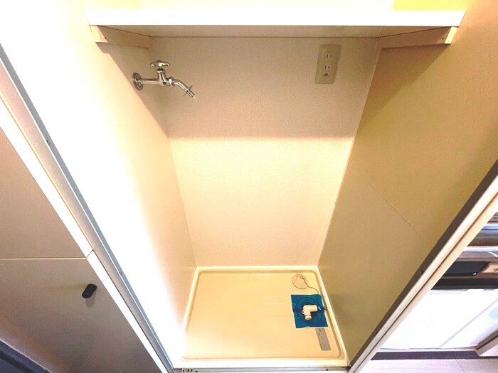 物件内観写真17　(洗濯機置場)