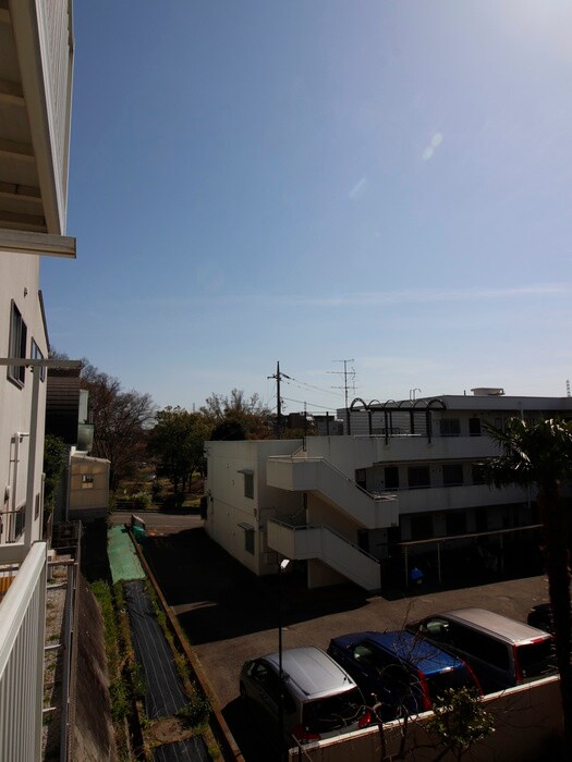 物件内観写真16　(室内からの展望)