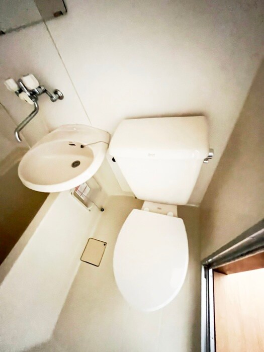 物件内観写真15　(トイレ)