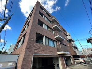 アウロ－ラ外観写真