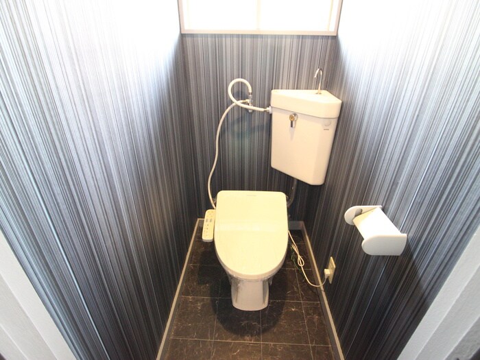 物件内観写真11　(トイレ)