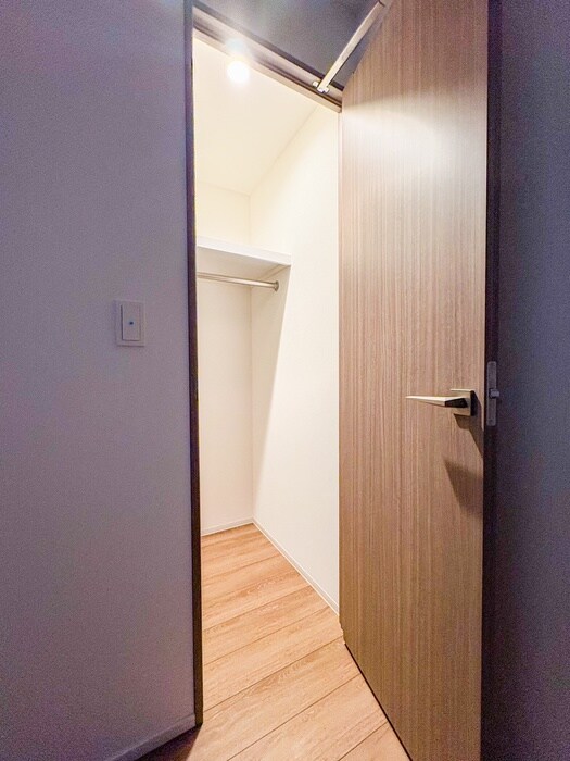 物件内観写真11　(収納)