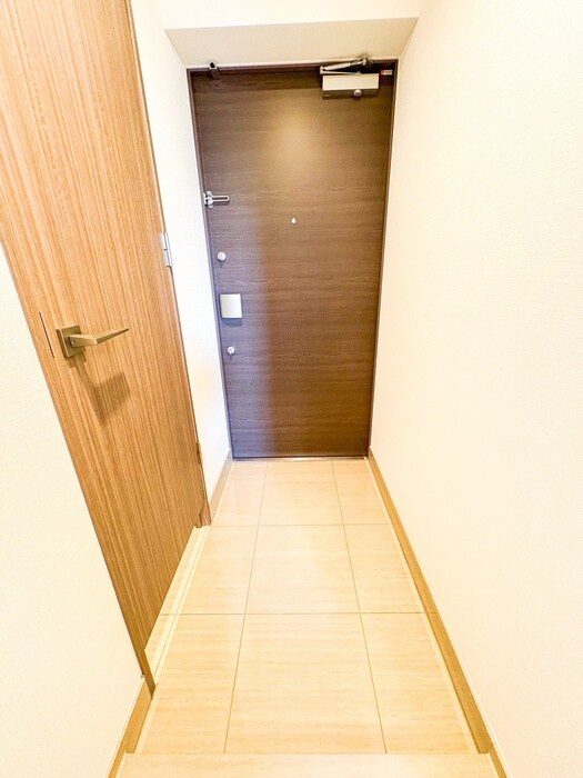 物件内観写真19　(玄関)