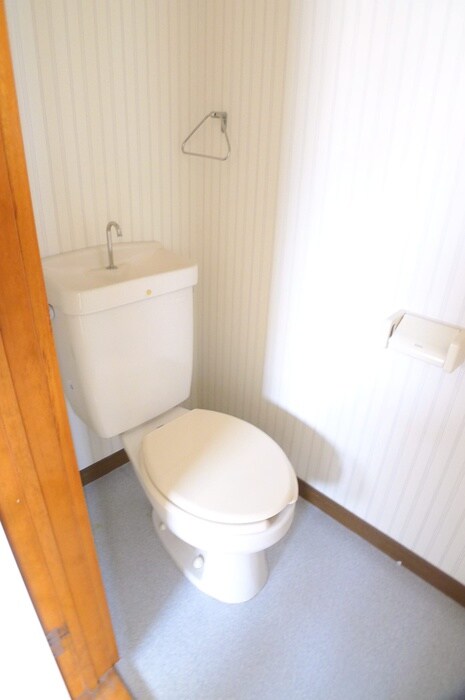 物件内観写真13　(トイレ)