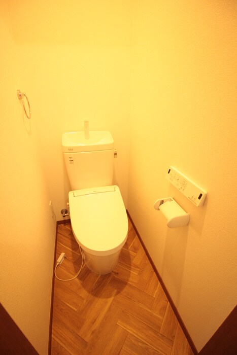 物件内観写真11　(トイレ)