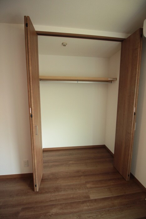 物件内観写真13　(収納)