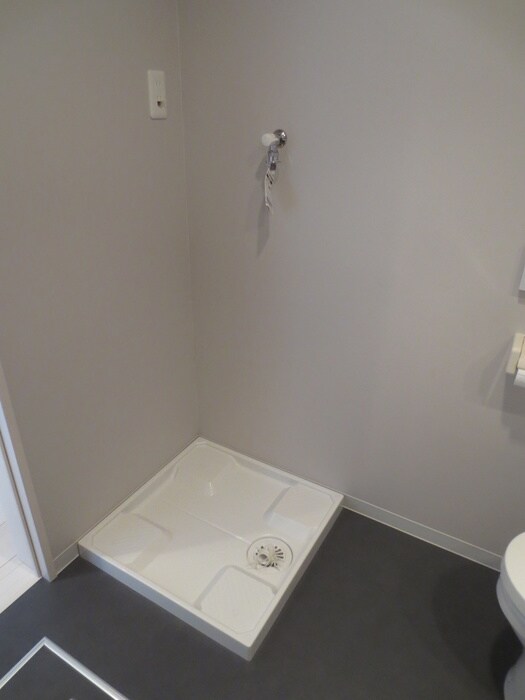 物件内観写真20　(洗濯機置場)