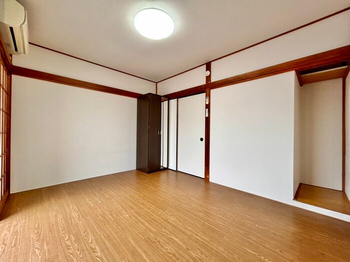 物件内観写真9　(居室)