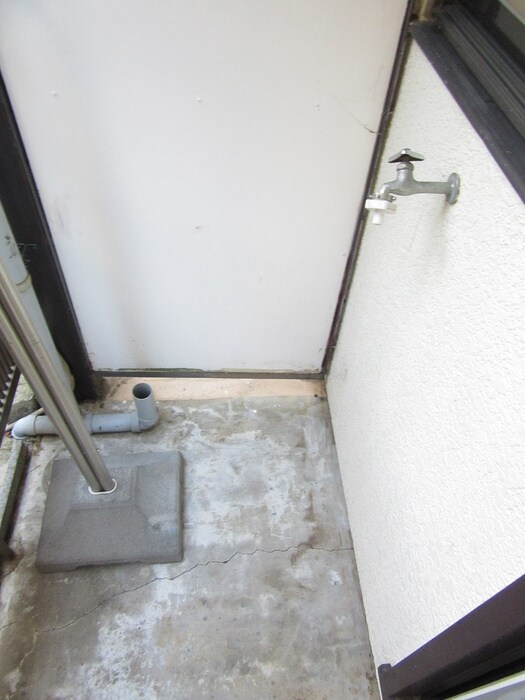 物件内観写真10　(洗濯機置場)