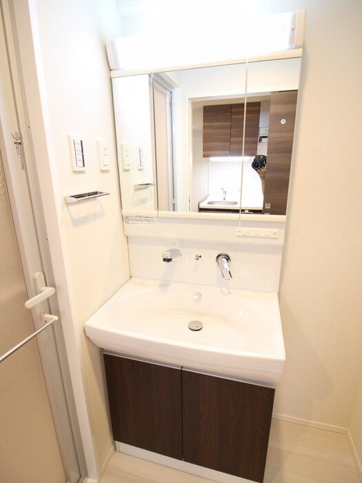 物件内観写真11　(洗面)
