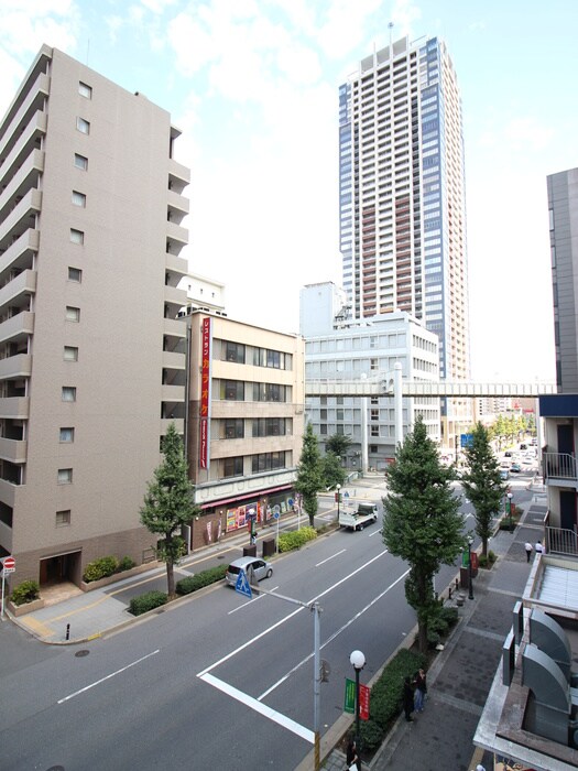 物件内観写真22　(室内からの展望)