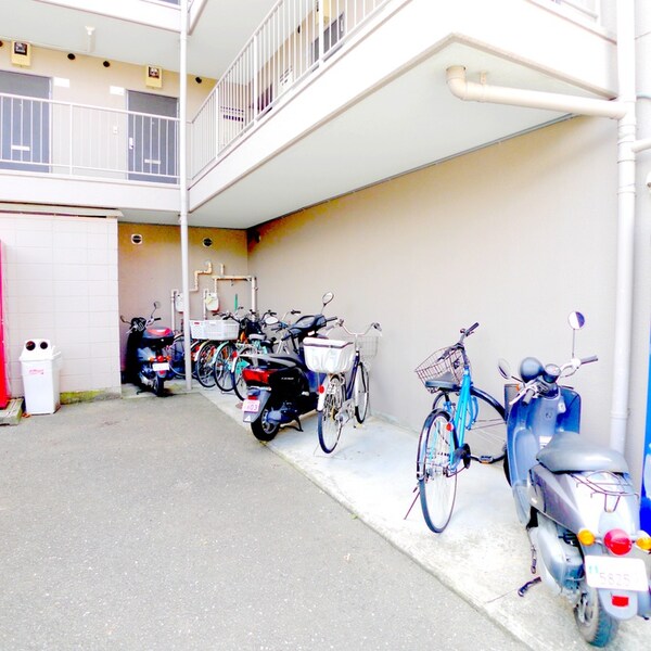 駐輪場