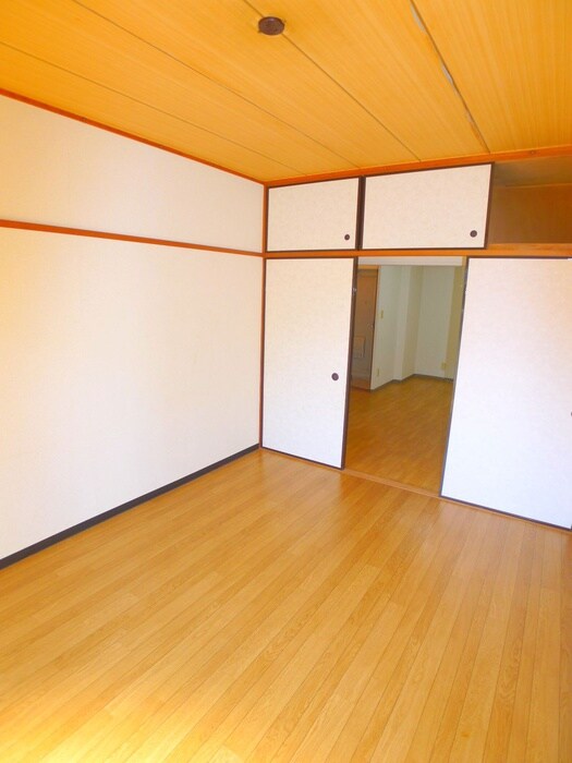 物件内観写真12　(居室)