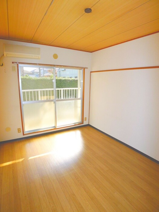 物件内観写真13　(居室)