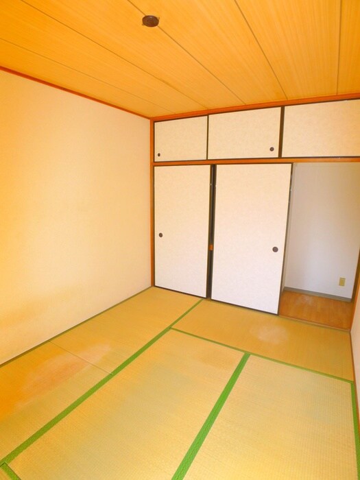 物件内観写真14　(居室)