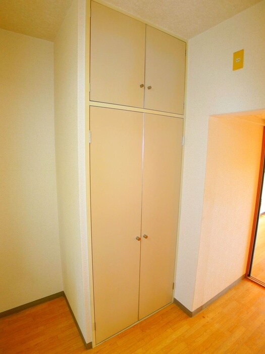 物件内観写真16　(収納)